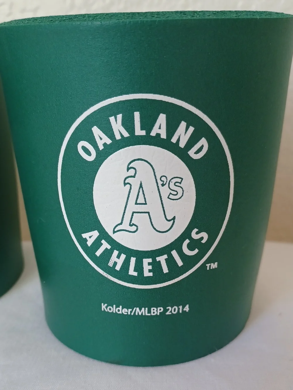 SET OF 2 Oakland Athletics Official Kolder Can Sleeve Koozies Neoprene MLBP 2014